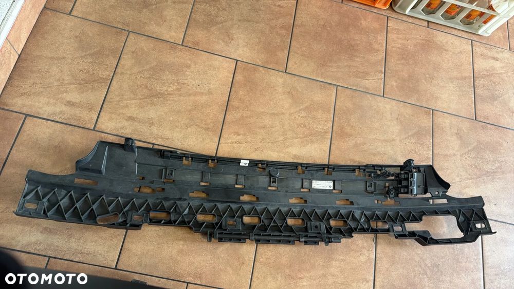 BMW G32 ŚRODKOWY ŚLIZG ZDERZAKA TYŁ 7387325 MP - 5