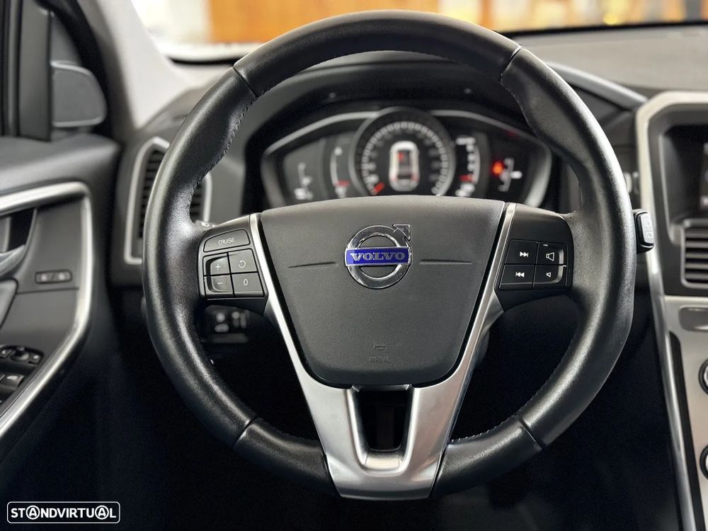 Volvo XC 60 2.0 D3 VOR - 8