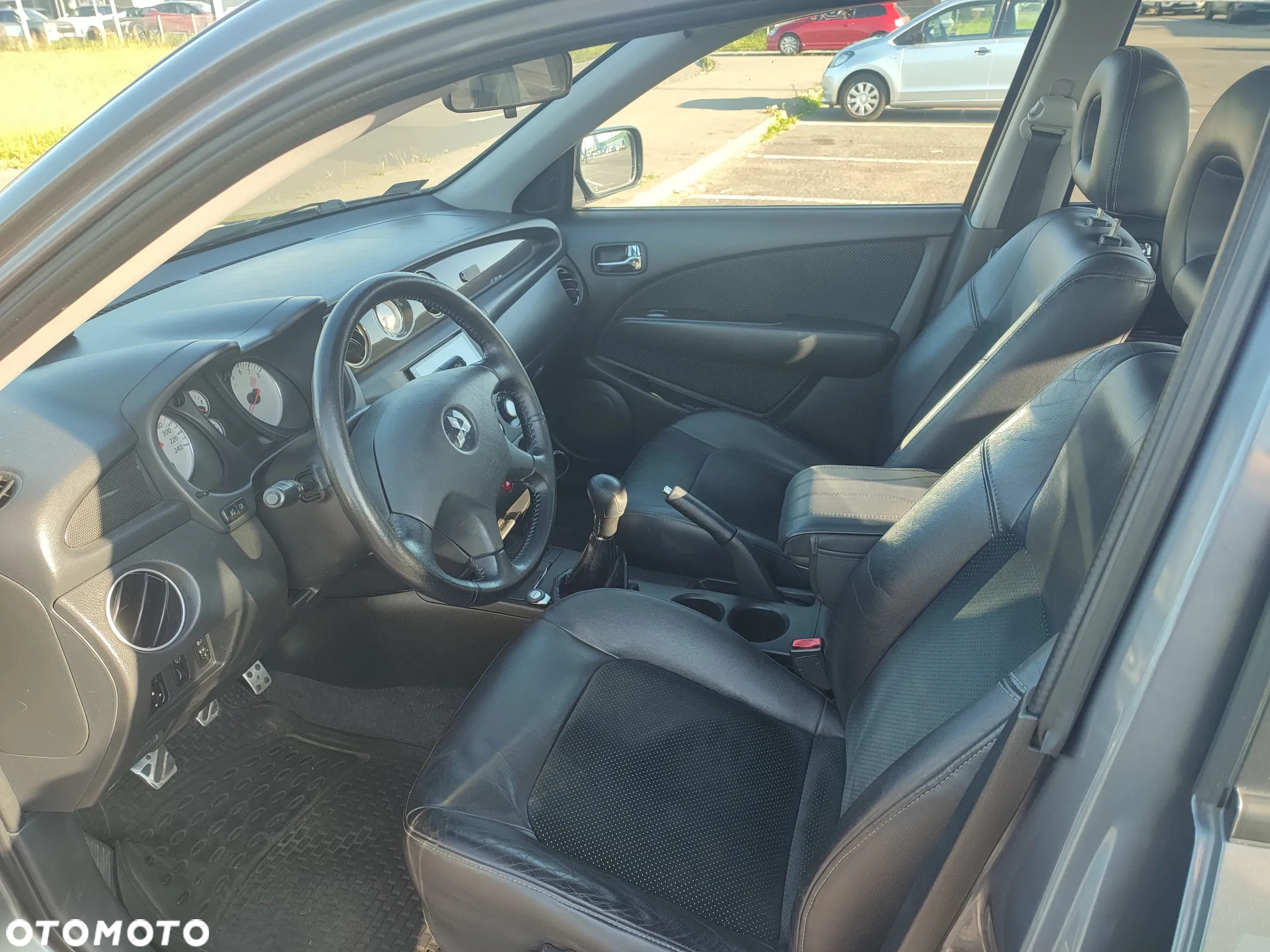 Mitsubishi Outlander 2.0 Turbo - 9
