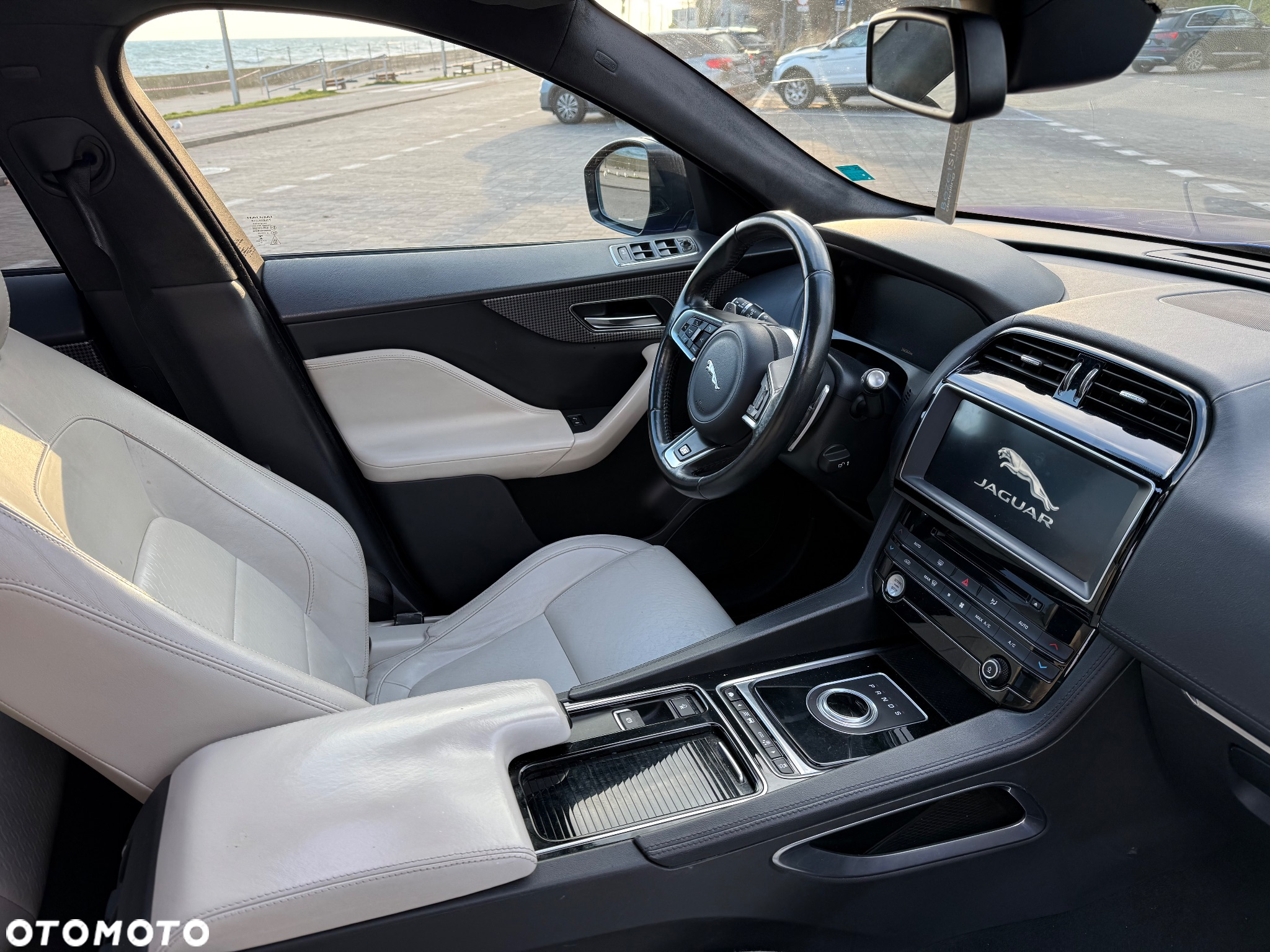 Jaguar F-Pace - 17