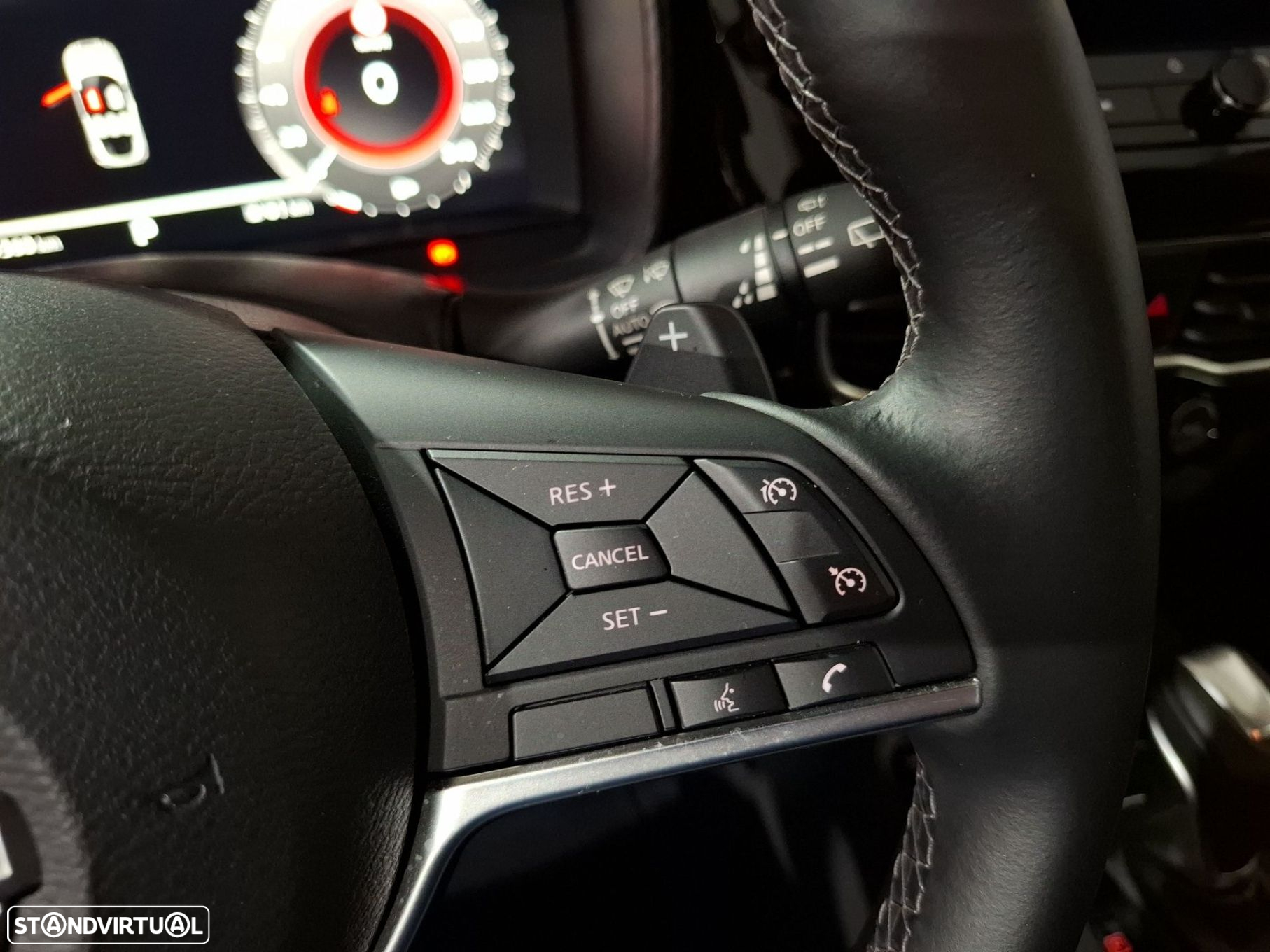 Nissan Juke 1.0 DIG-T N-Design C.Two Tone S.DCT - 12