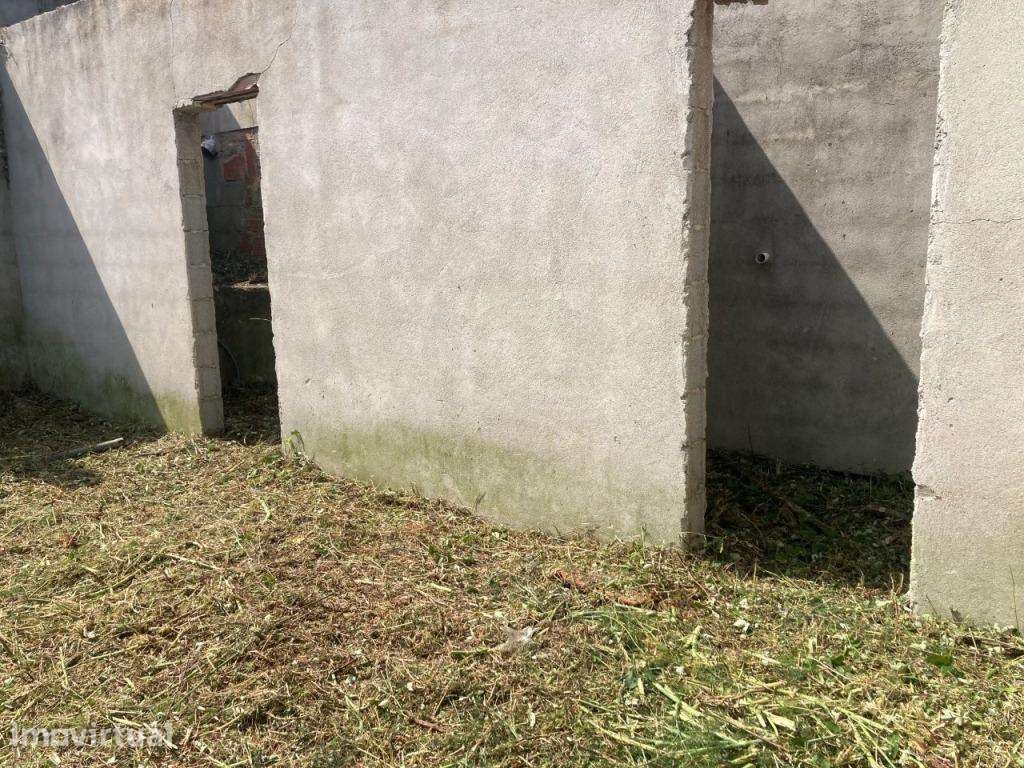 Ruína com Potencial em Alenquer – Terreno de 468 m2 - Grande imagem: 2/5