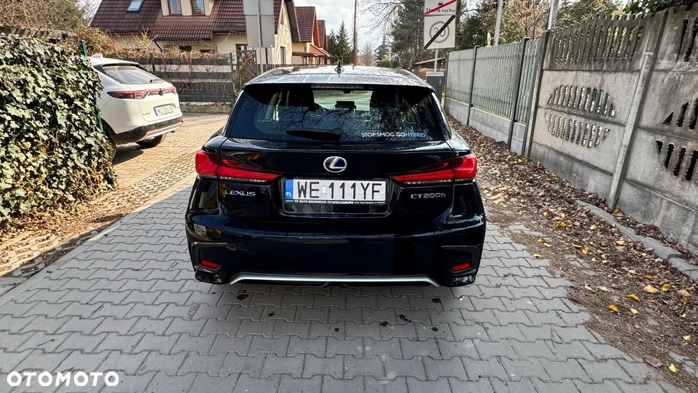 Lexus CT 200h Black - 13
