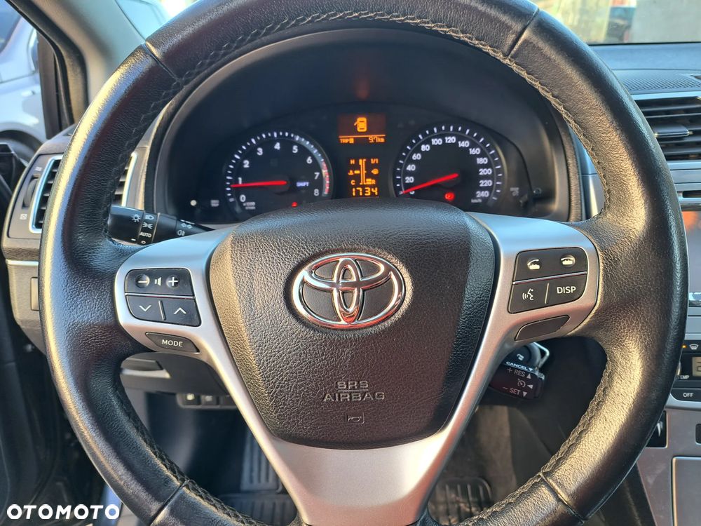 Toyota Avensis 1.8 Premium - 7