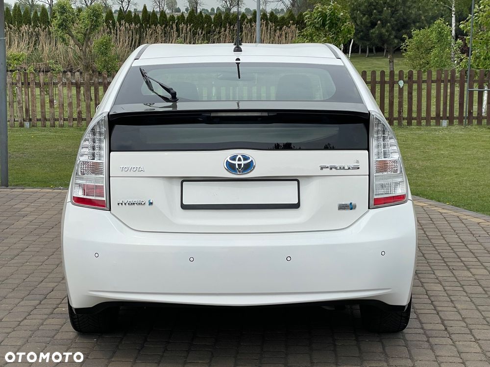 Toyota Prius - 10
