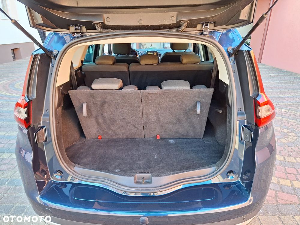 Renault Grand Scenic - 8