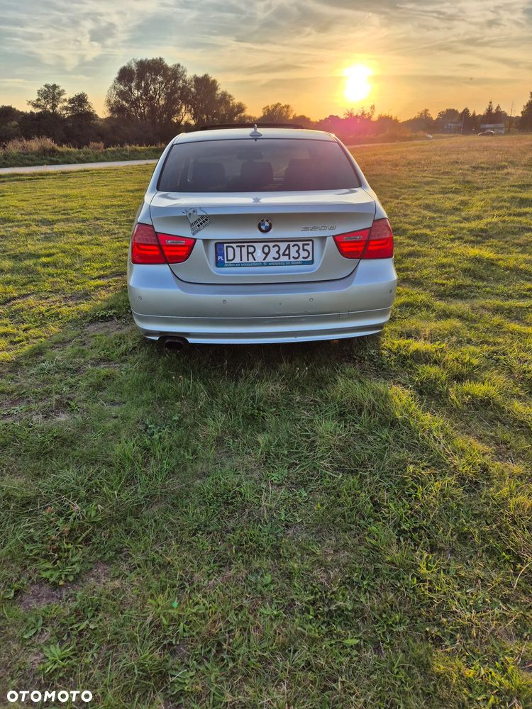 BMW Seria 3 320d - 8