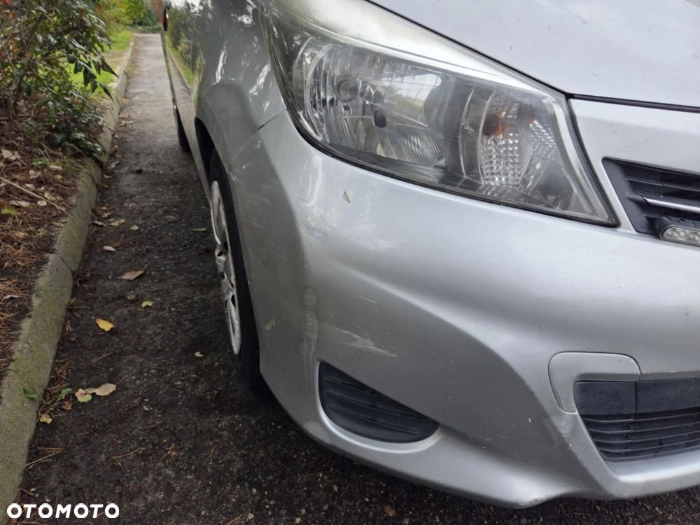 Toyota Yaris 1.4 D-4D Premium - 7