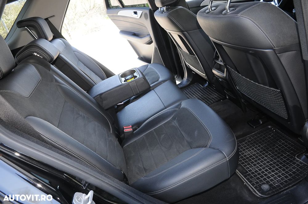 Mercedes-Benz ML 350 BlueTEC 4MATIC Aut - 25