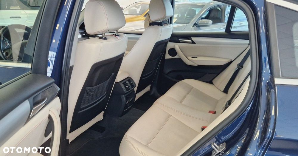 BMW X4 xDrive20i - 12