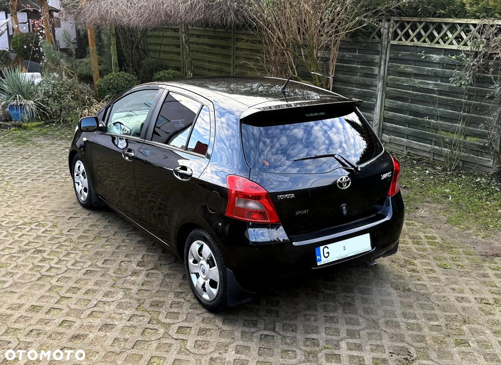 Toyota Yaris 1.3 Edition S - 12