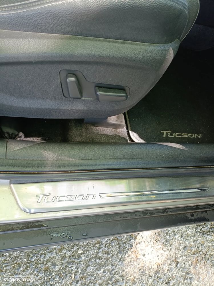 Hyundai Tucson 1.7 CRDi Premium DCT - 16