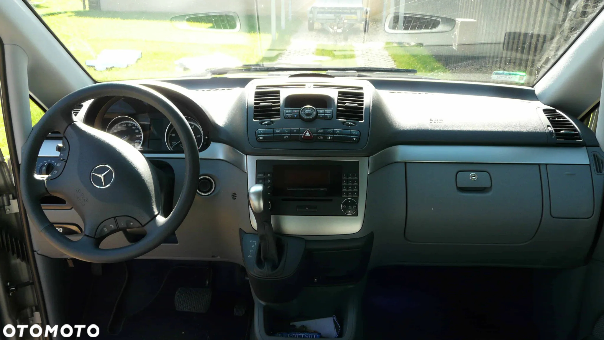 Mercedes-Benz Viano - 12