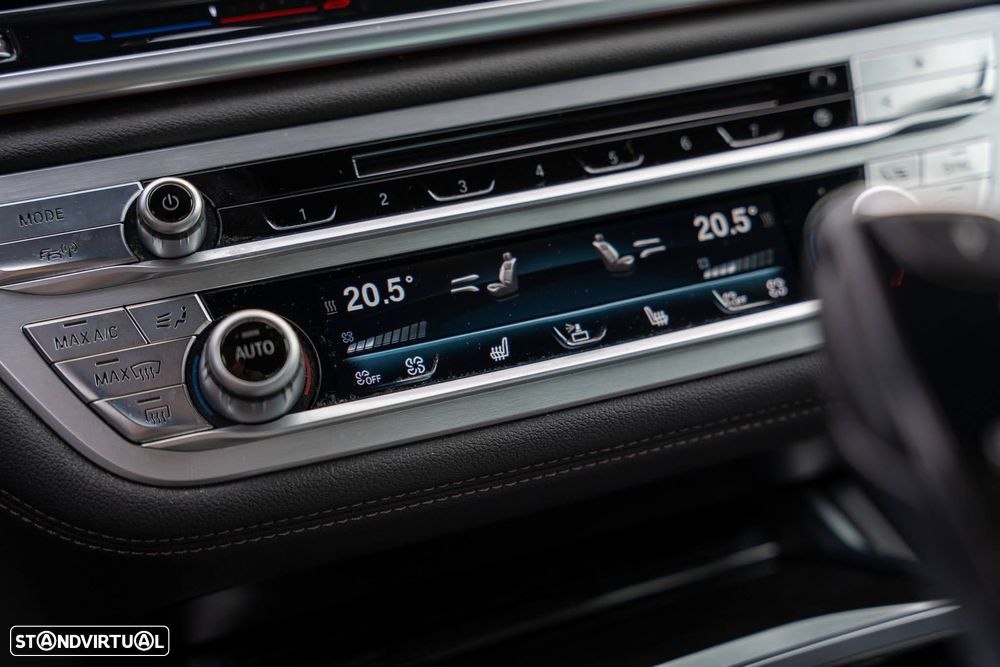 BMW 730 d Pack M - 22