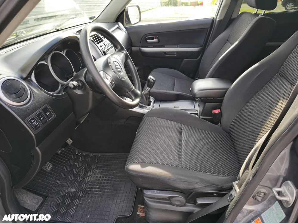 Suzuki Grand Vitara - 6