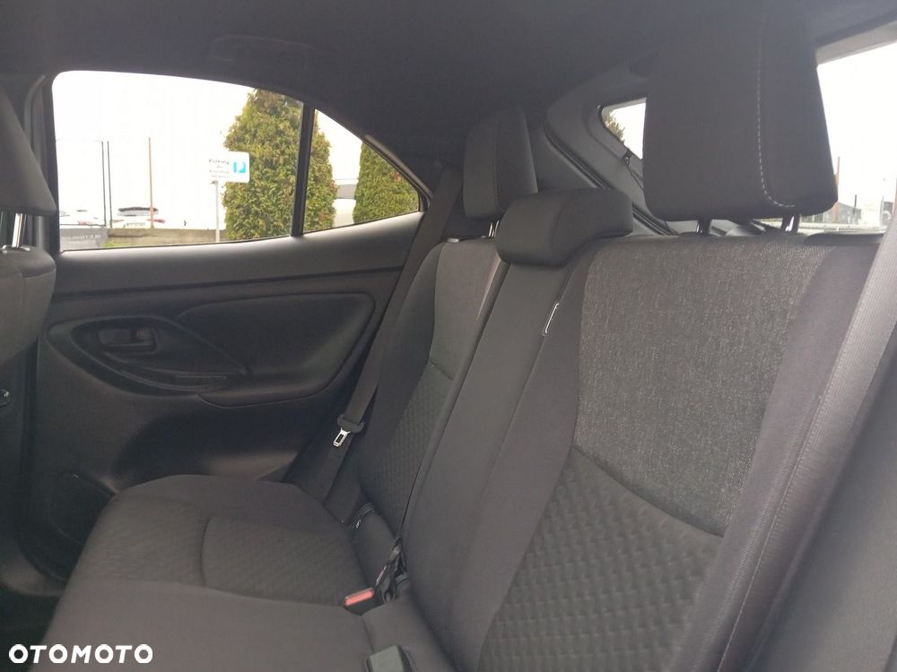 Toyota Yaris Cross Hybrid 1.5 Style - 17