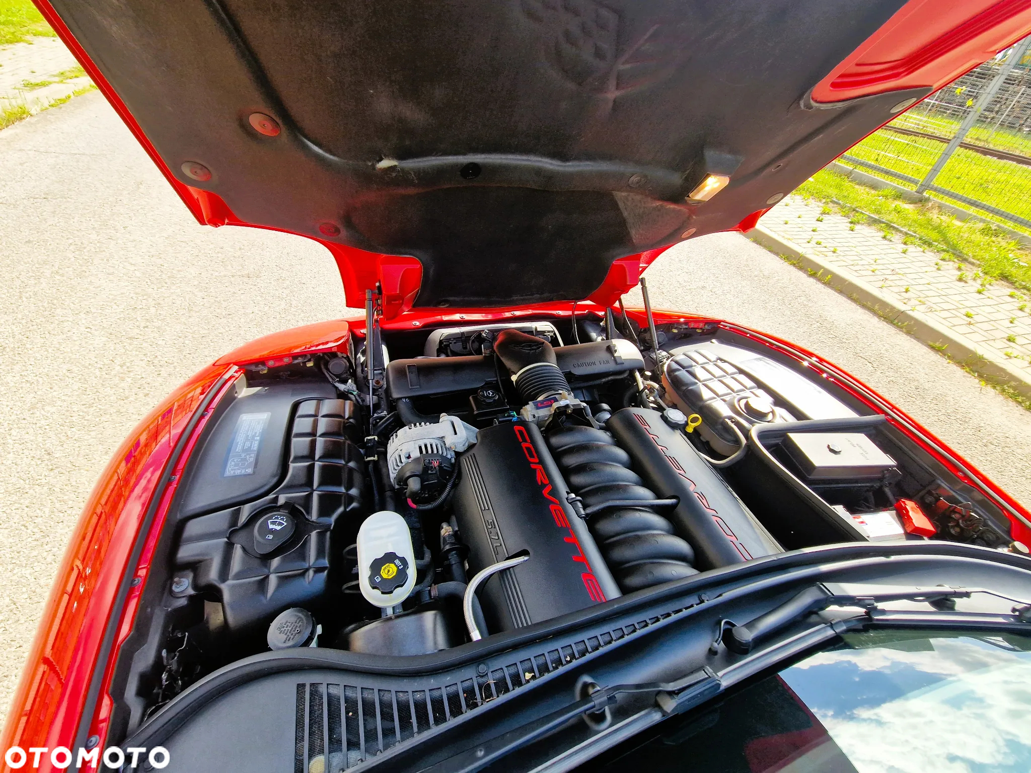 Chevrolet Corvette - 10