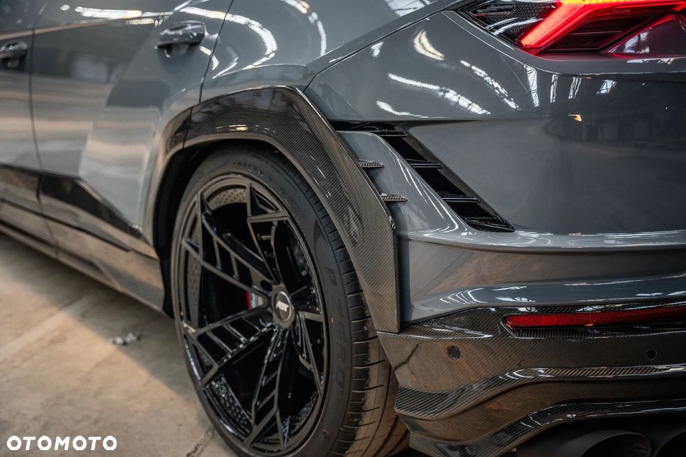 Lamborghini Urus - 5