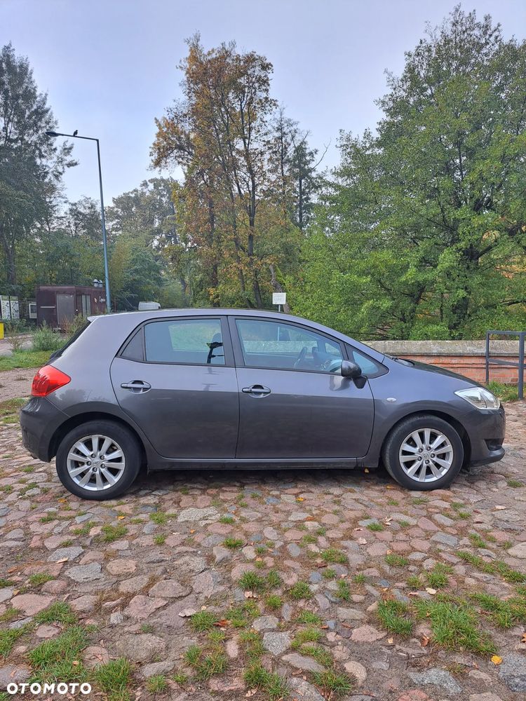 Toyota Auris - 8
