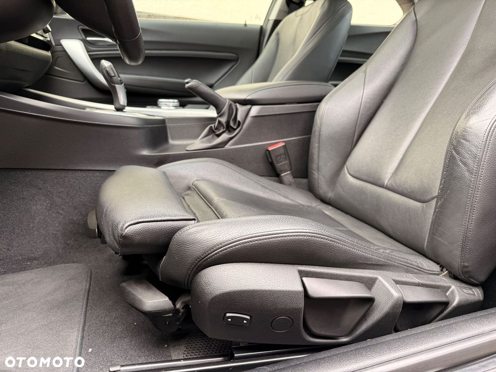 BMW Seria 2 220d Sport-Aut Sport Line - 20