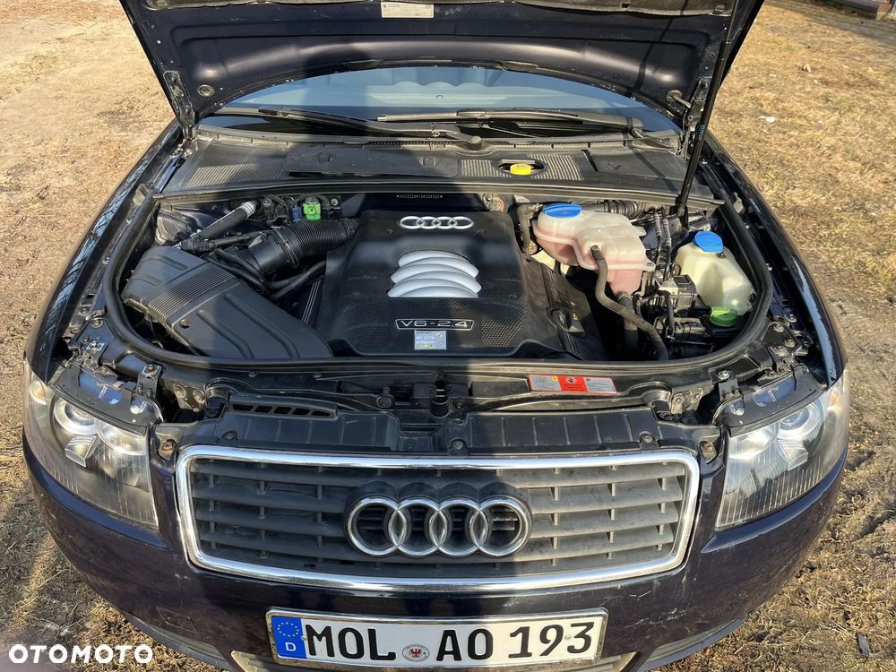 Audi A4 Cabrio 2.4 - 9