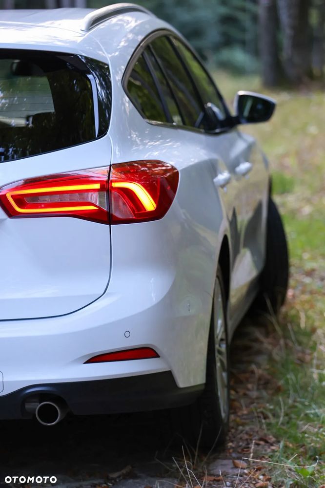 Ford Focus 1.0 EcoBoost Titanium X - 5