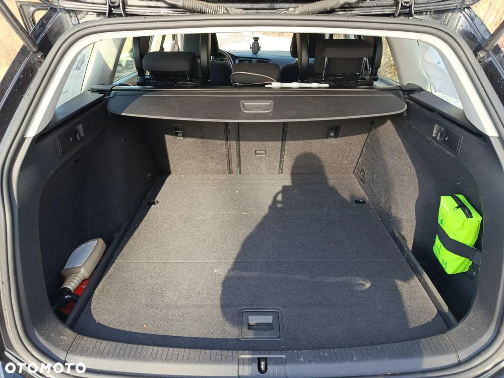 Volkswagen Golf 1.4 TSI BMT Comfortline - 25