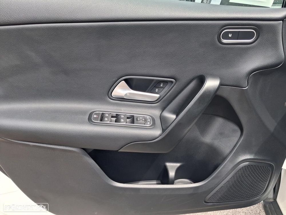 Mercedes-Benz A 200 Style Plus Aut. - 8