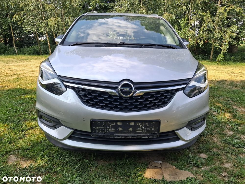 Opel Zafira - 2