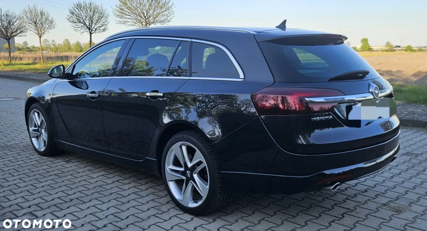Opel Insignia 2.0 Bi Turbo CDTI 4x4 Country Tourer - 9