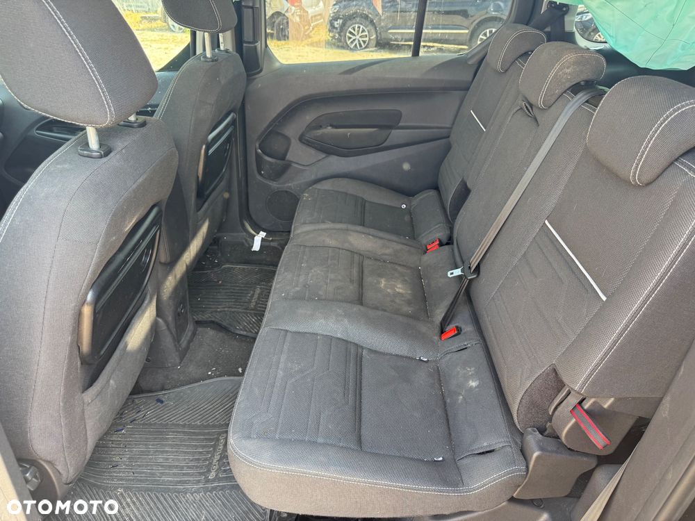 Ford Tourneo Connect - 18