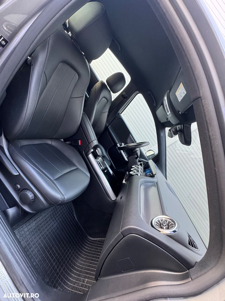 Mercedes-Benz B 180 - 25