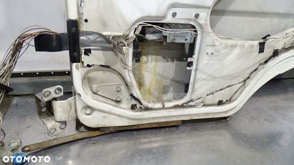 DRZWI PRAWY PRZÓD MAN L2000 LE 12.220 - 11