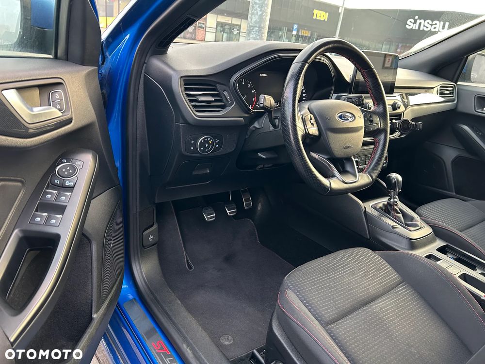 Ford Focus 1.5 EcoBoost ST-Line - 10