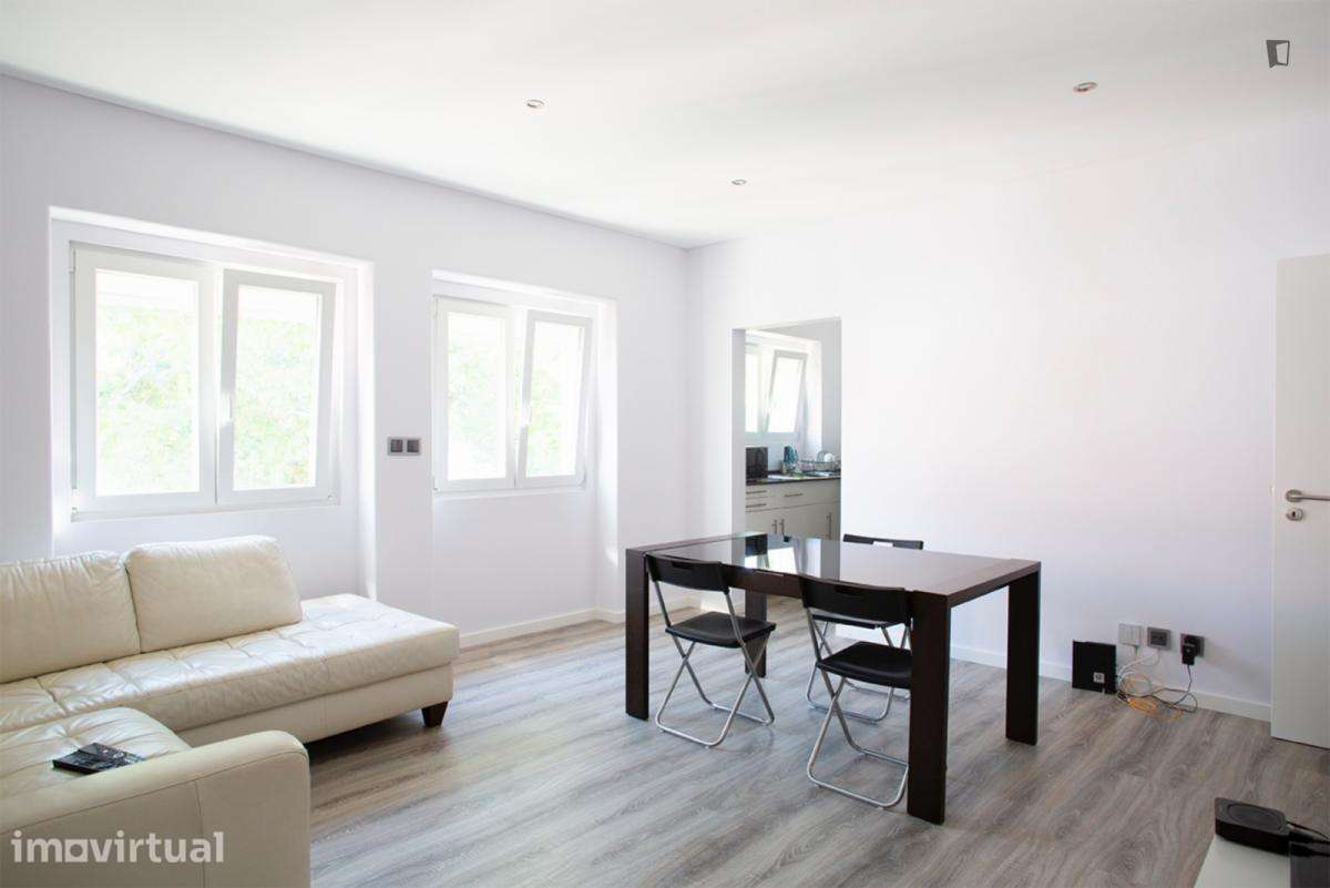 Quarto - localizado em Alvalade Lisbon - Grande imagem: 5/11