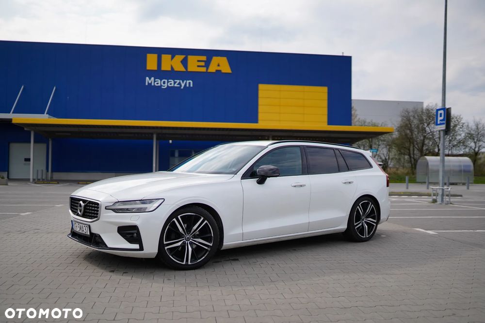 Volvo V60 D4 AWD R-Design - 1