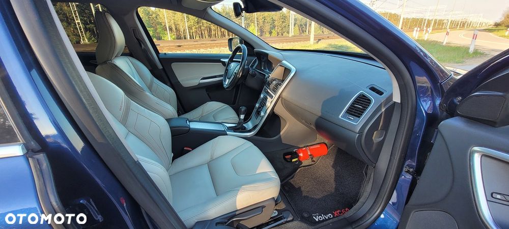 Volvo XC 60 D4 Base - 15