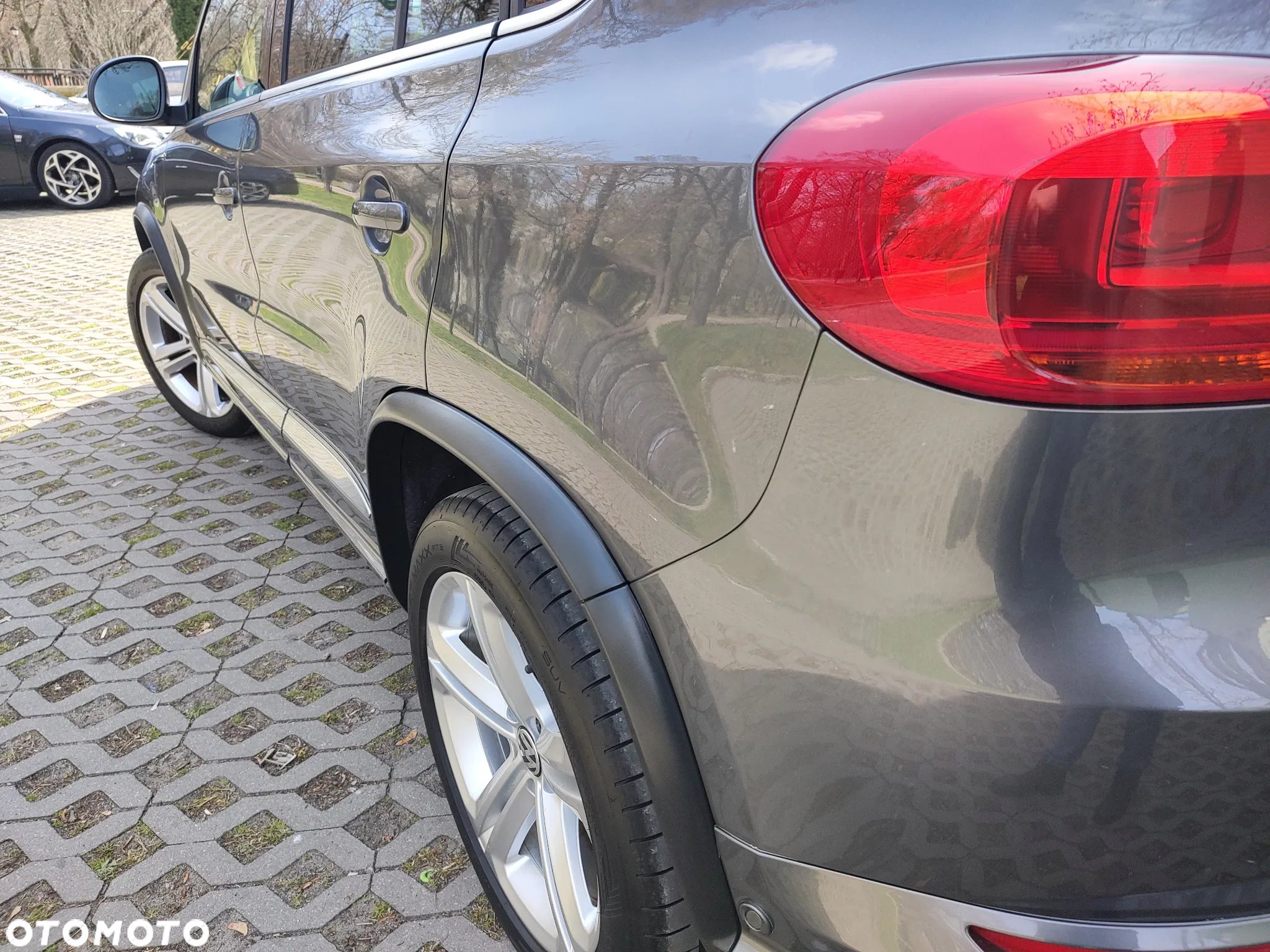 Volkswagen Tiguan - 16
