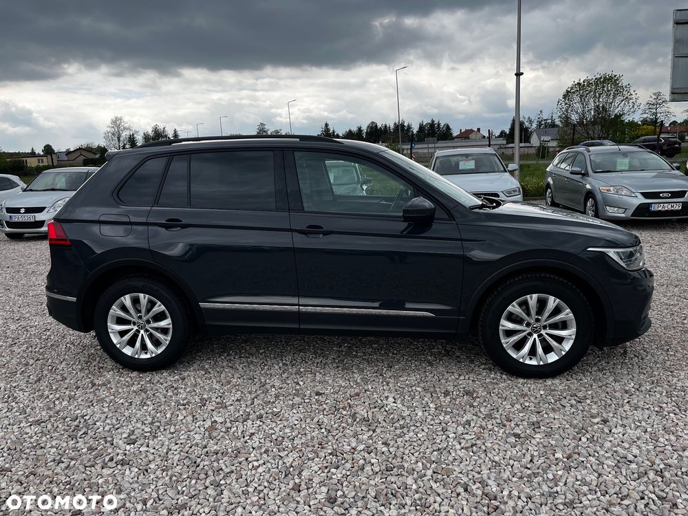 Volkswagen Tiguan - 11