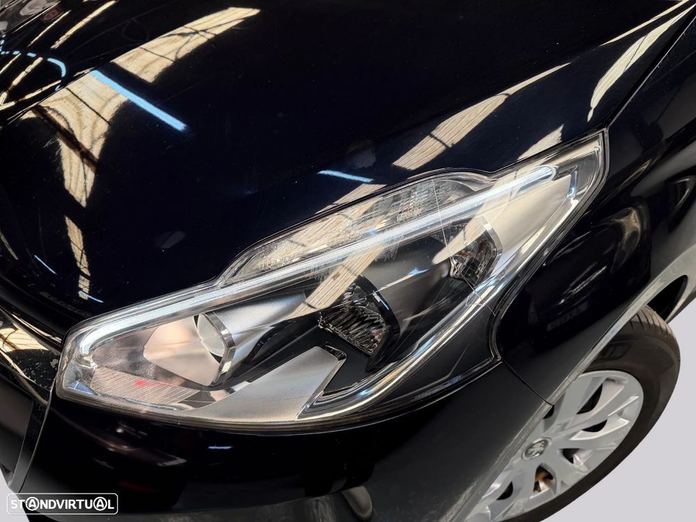 Peugeot 208 - 7
