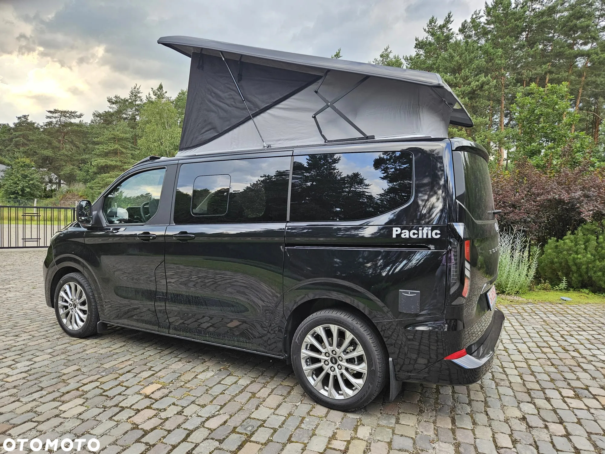 Ford Tourneo Custom 2.0 EcoBlue L1 Titanium - 9