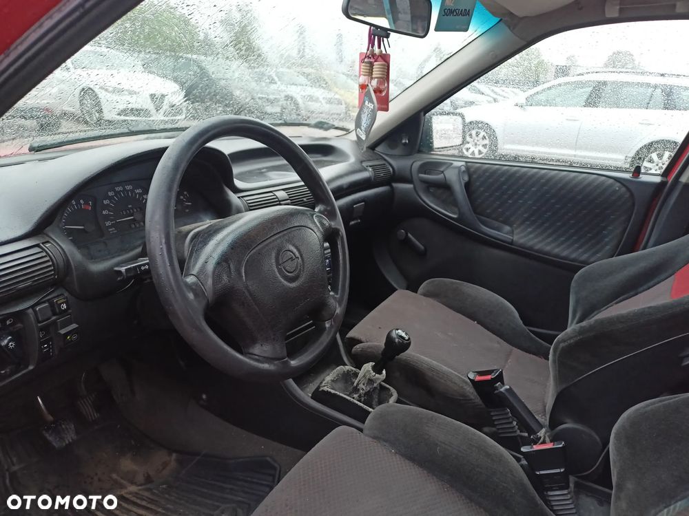 Opel Astra - 6