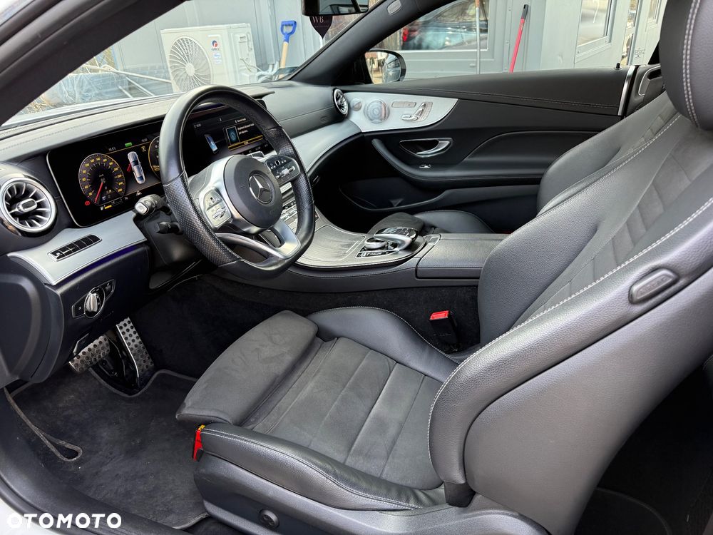 Mercedes-Benz Klasa E 200 4-Matic AMG - 17