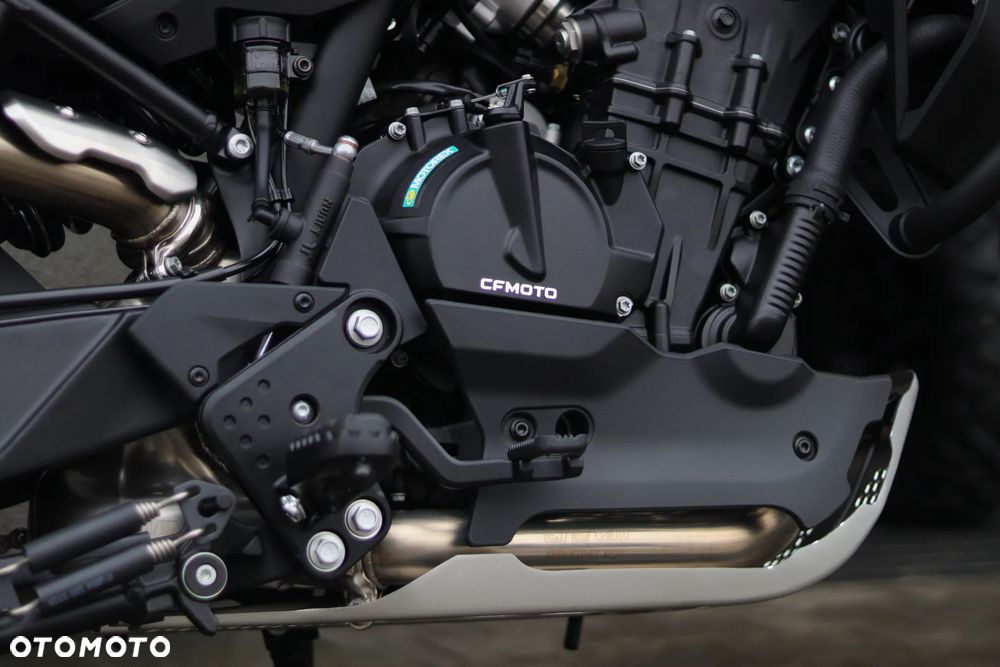 CFMoto 800MT Explore - 15