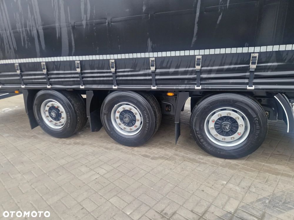 Fliegl kurtynowa MEGA - 6