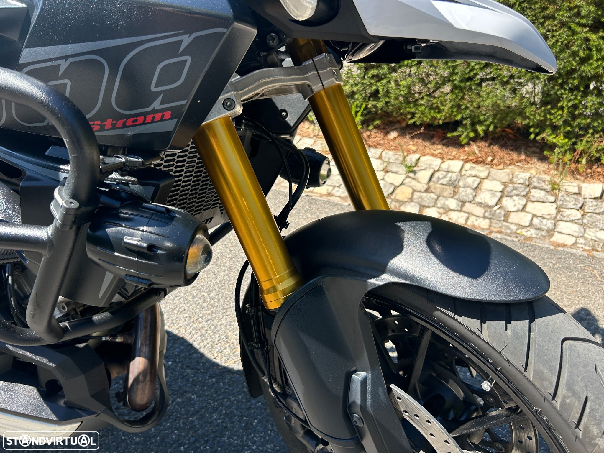 Suzuki V Strom 1000 - 14