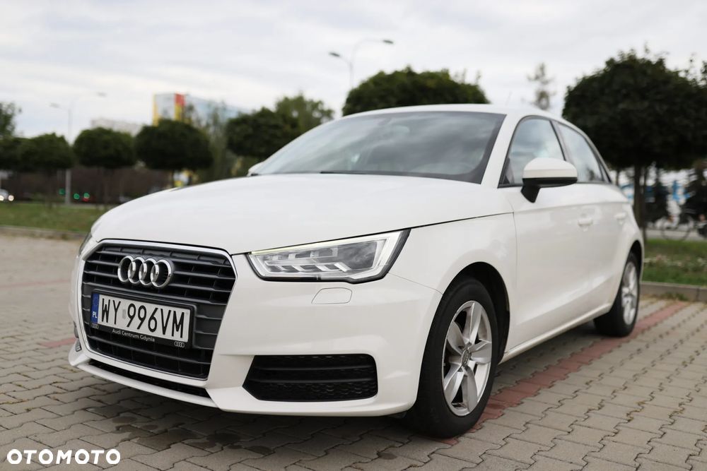 Audi A1 Sportback 1.0 TFSI S tronic - 2