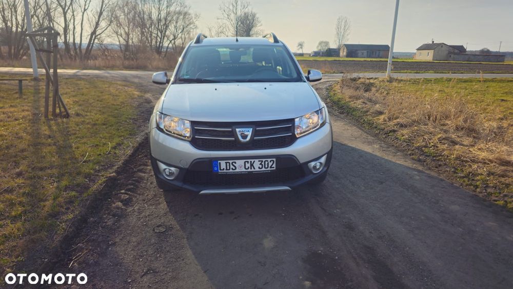 Dacia Sandero Stepway TCe 90 (S&S) Celebration - 2