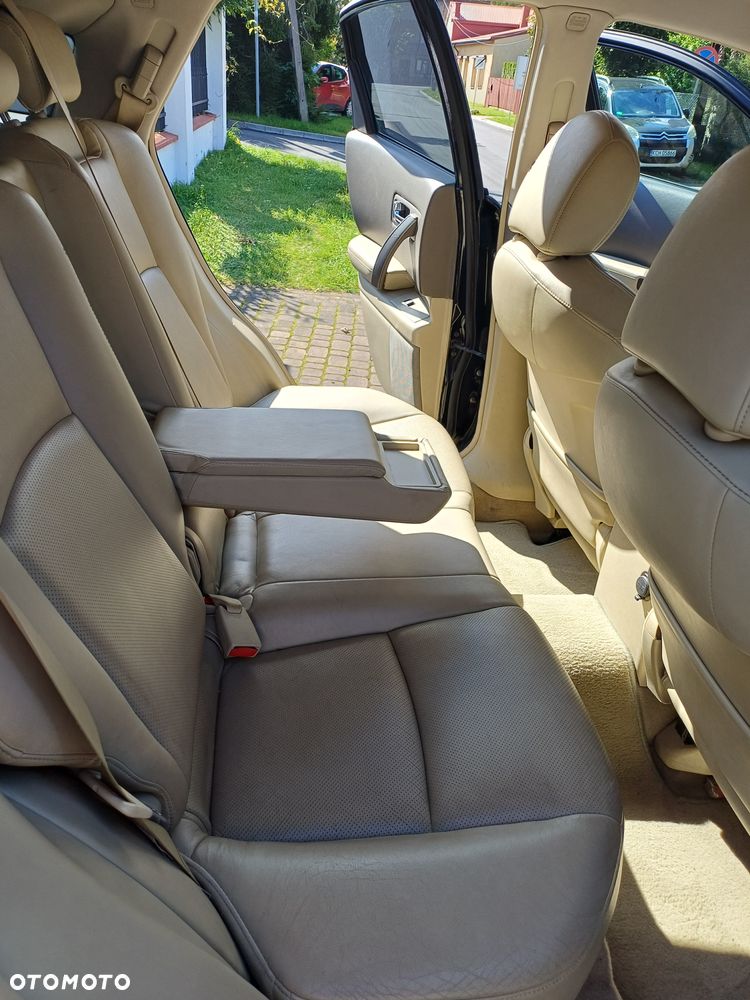 Infiniti FX - 10