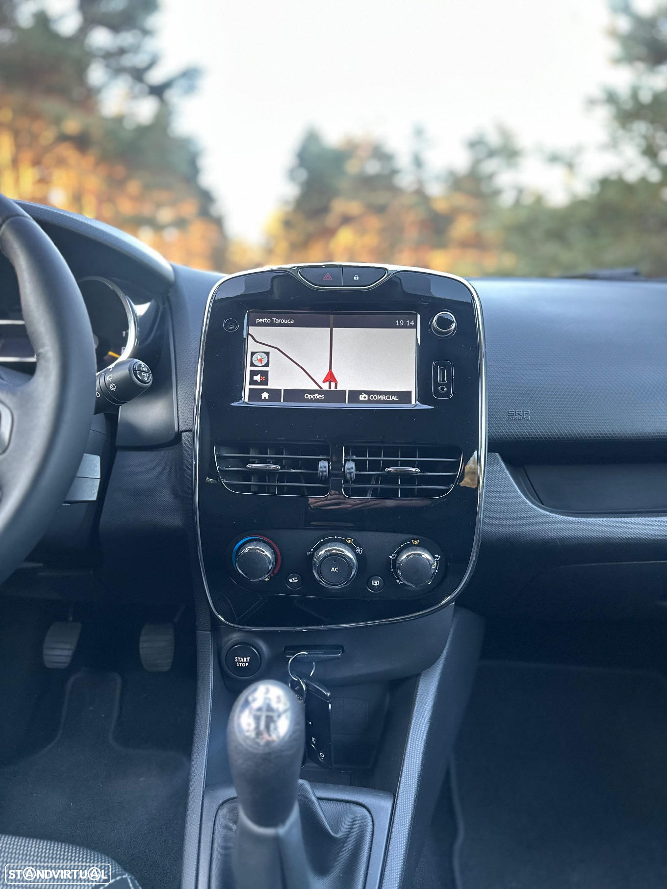 Renault Clio 0.9 TCE Limited - 30